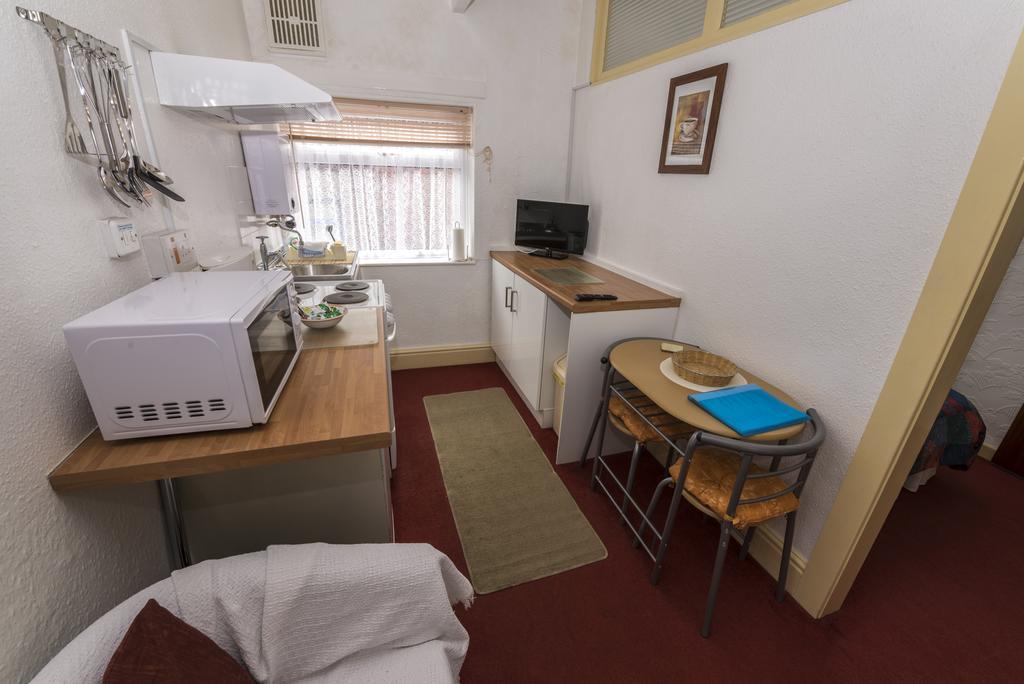 Lyndale Holiday Flats Blackpool Esterno foto