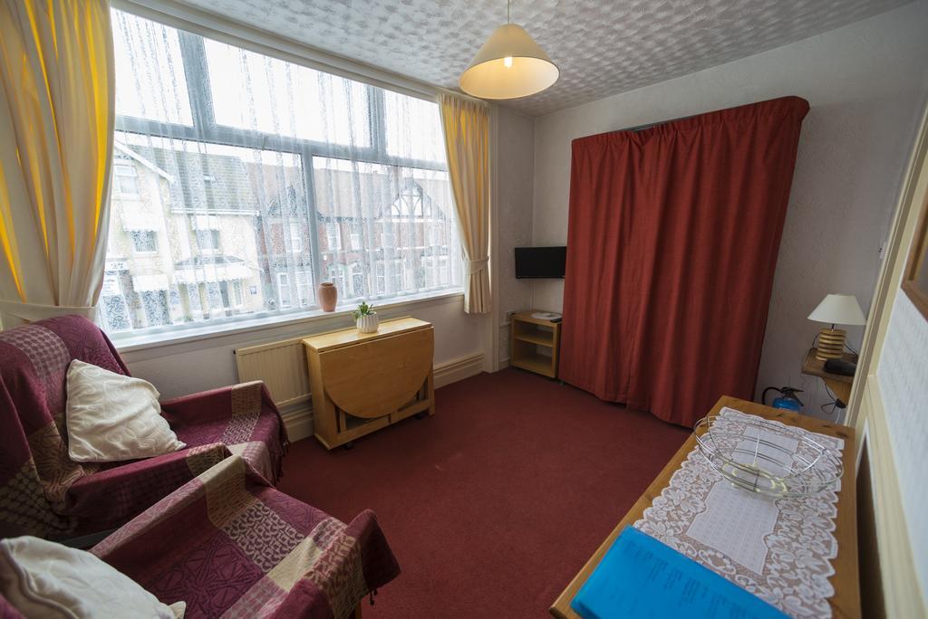 Lyndale Holiday Flats Blackpool Esterno foto