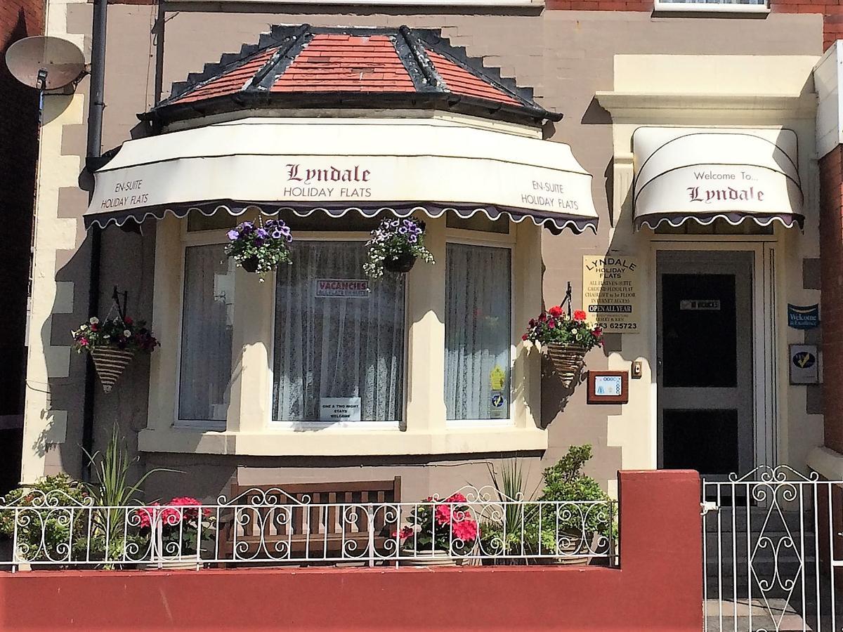Lyndale Holiday Flats Blackpool Esterno foto
